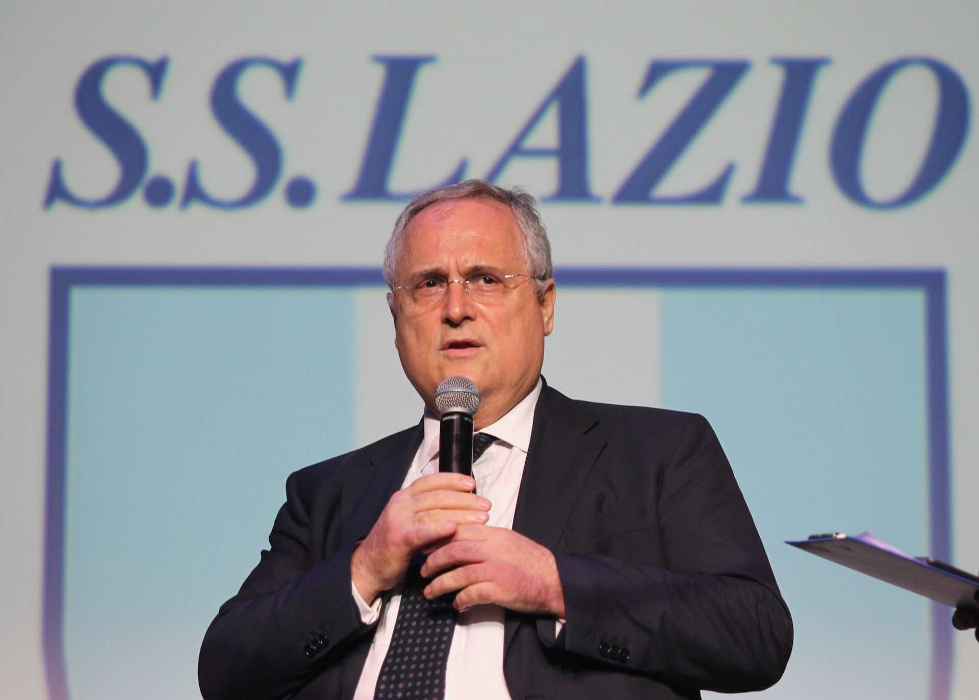Nuovo aereo Lazio: Luis Alberto s'infuria