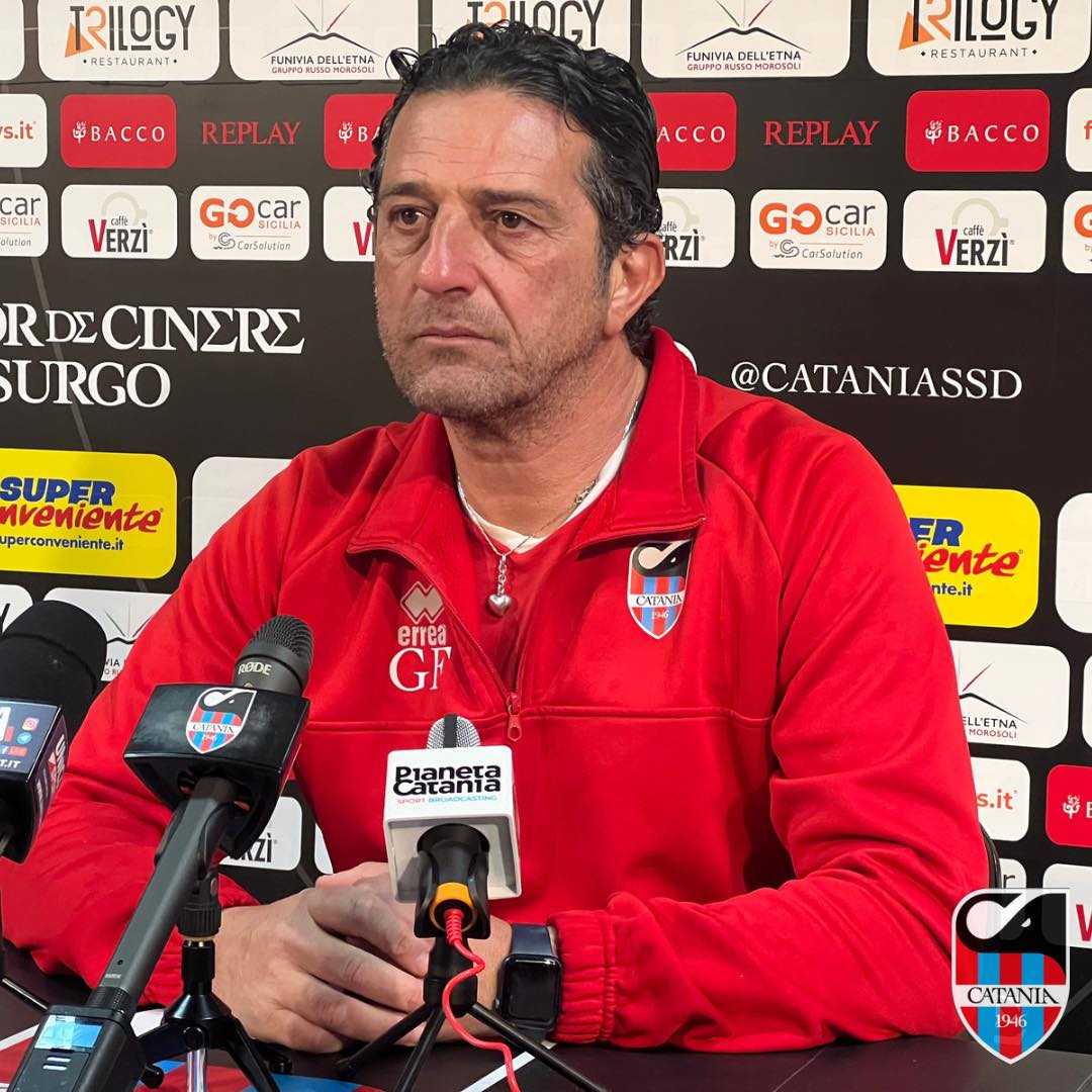 Conferenza stampa Real Aversa-Catania, Ferraro: "Unico obiettivo vincere"