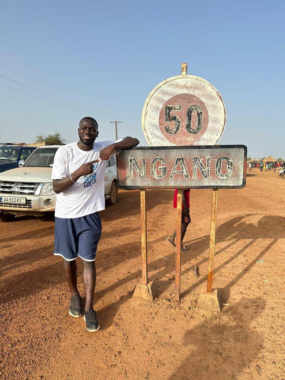 Koulibaly dal cuore d'oro: vola in Arabia per aiutare il Senegal