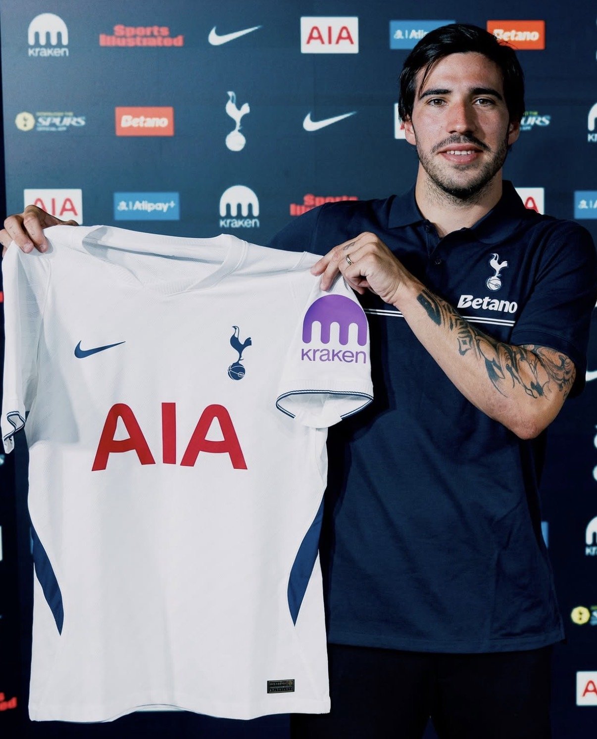 Rivoluzione Tottenham: da retrocessione a mercato record