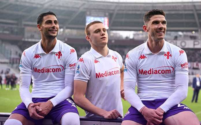 Robin Gosens torna in Germania, addio polemico con la Fiorentina