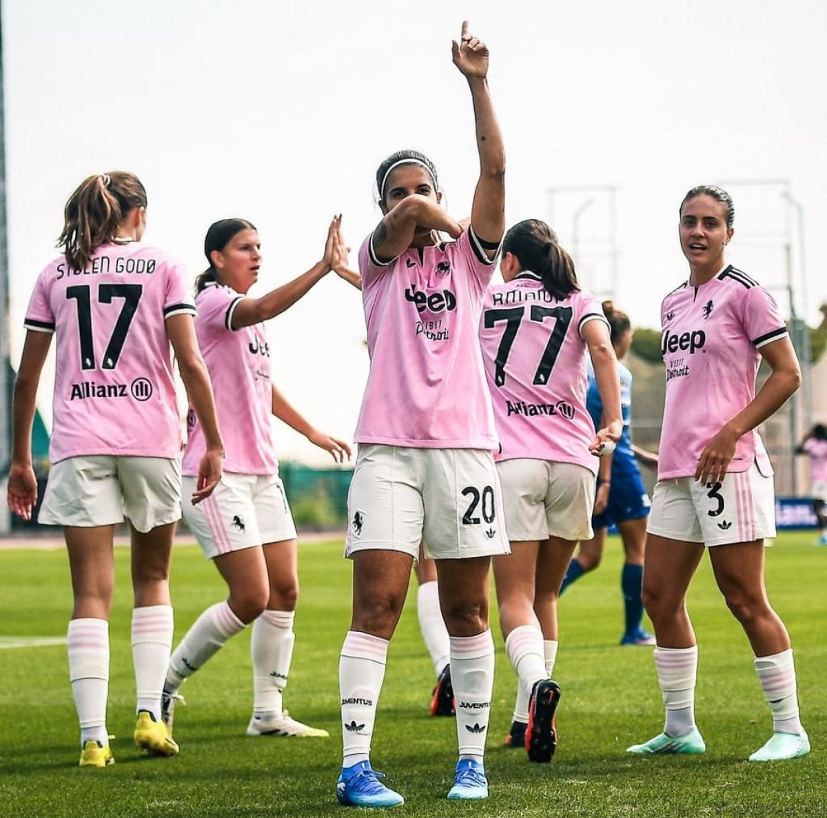 Serie A Women, giornata 1: risplende Como, le big 3 non deludono