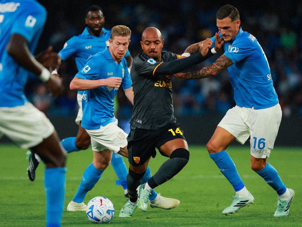 La volubilità dei partenopei e i cambi di Gasperini: Napoli e Roma frenano sul 3-3